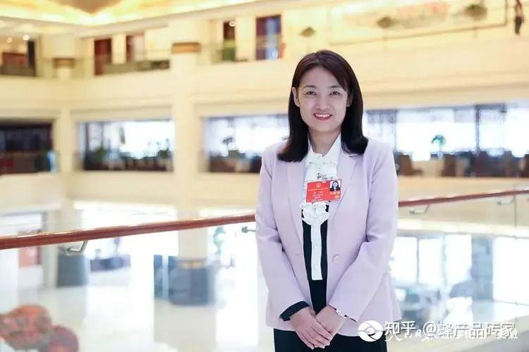 全国人大代表张莉:把"小蜜蜂"融入"大农业"