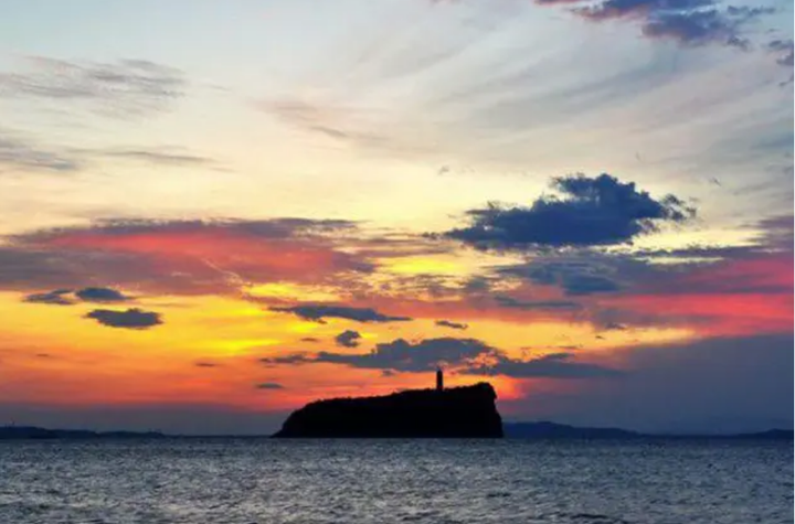 鄱阳湖八记之五——大孤山记