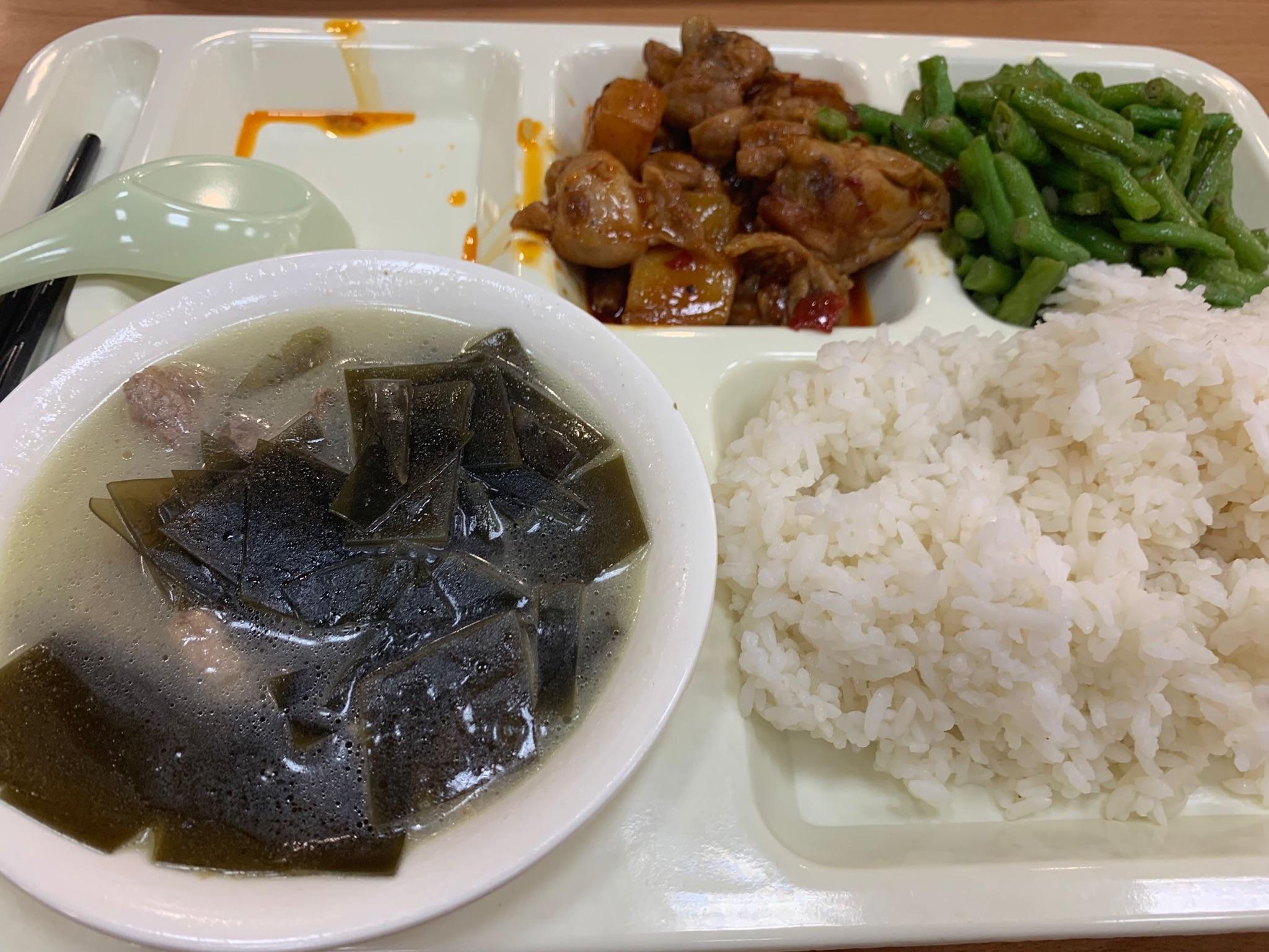 玉泉校区10月23日疑似爆发群体食物中毒现象浙江大学食堂管理有哪些