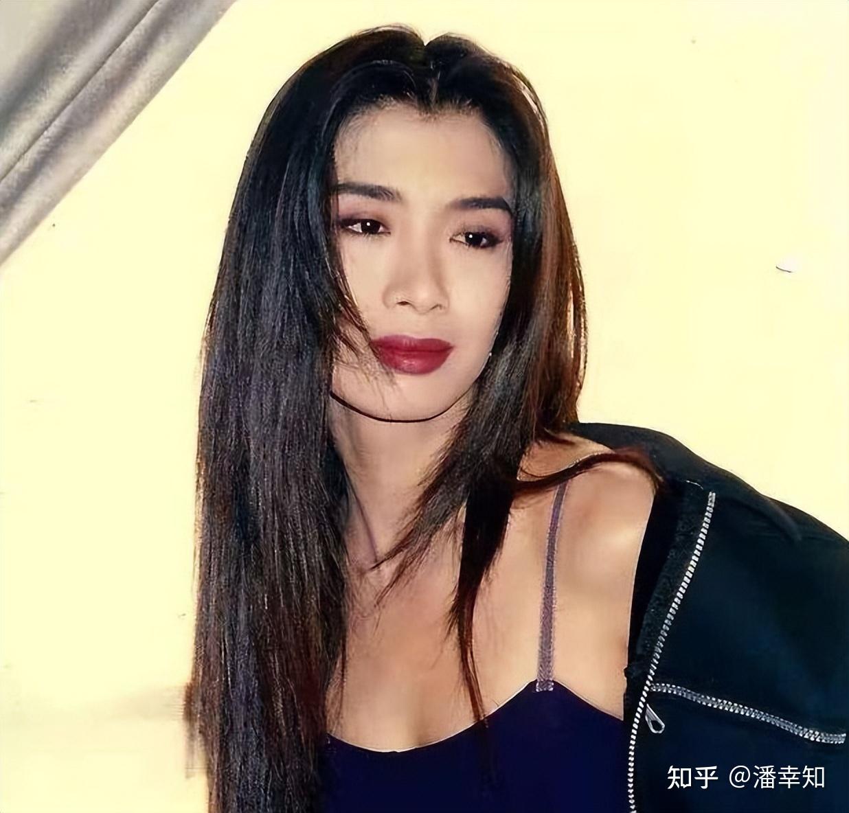 吴家丽，走性感路线，成为华语影坛历史上第一个"风月影后"