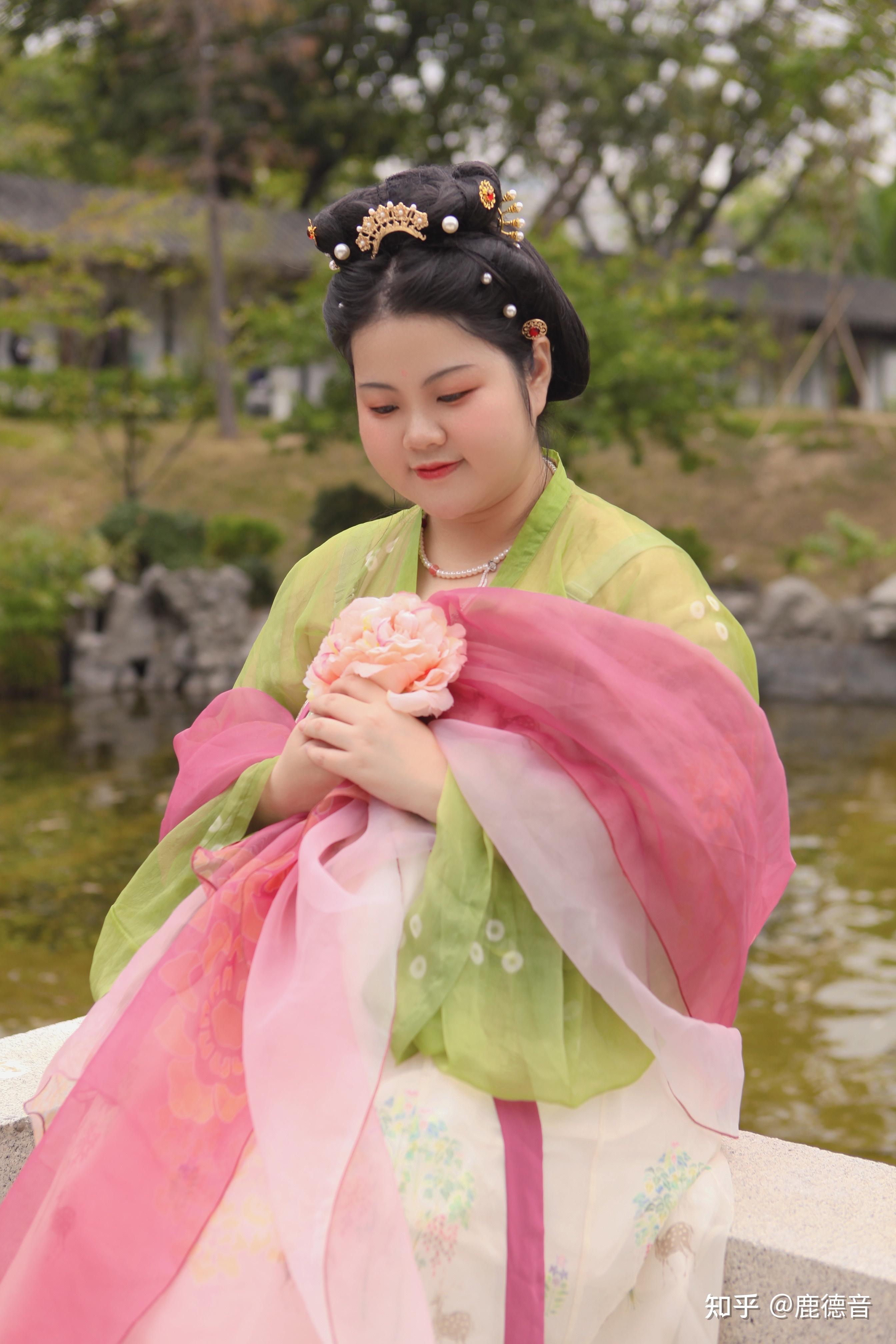 胖女孩可以穿汉服吗,164,138,有没有推荐? - 知乎