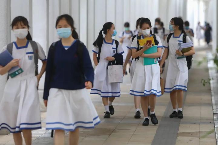 香港中学生太爽了吧，没有晚自习，4点放学！ - 知乎