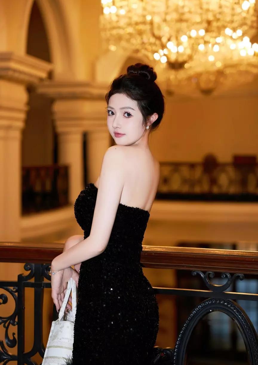 余多多Dudu,七七小姐,PINKRIBBON,小萌子,YO-U写真合集下载-星颜少女