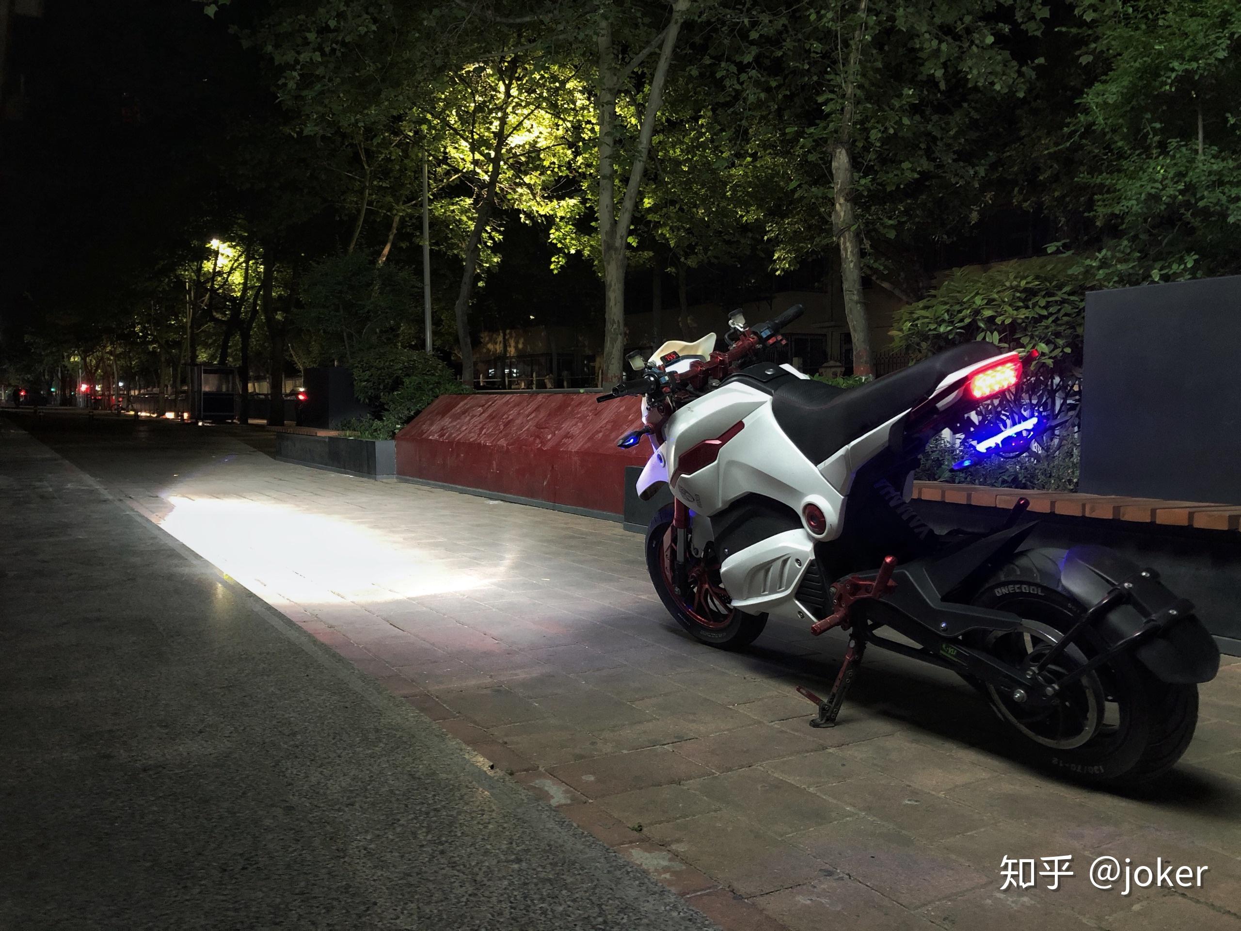 请问72v35a电池蓝德72330带全顺3000w电机快还是带全顺2000w中置电机