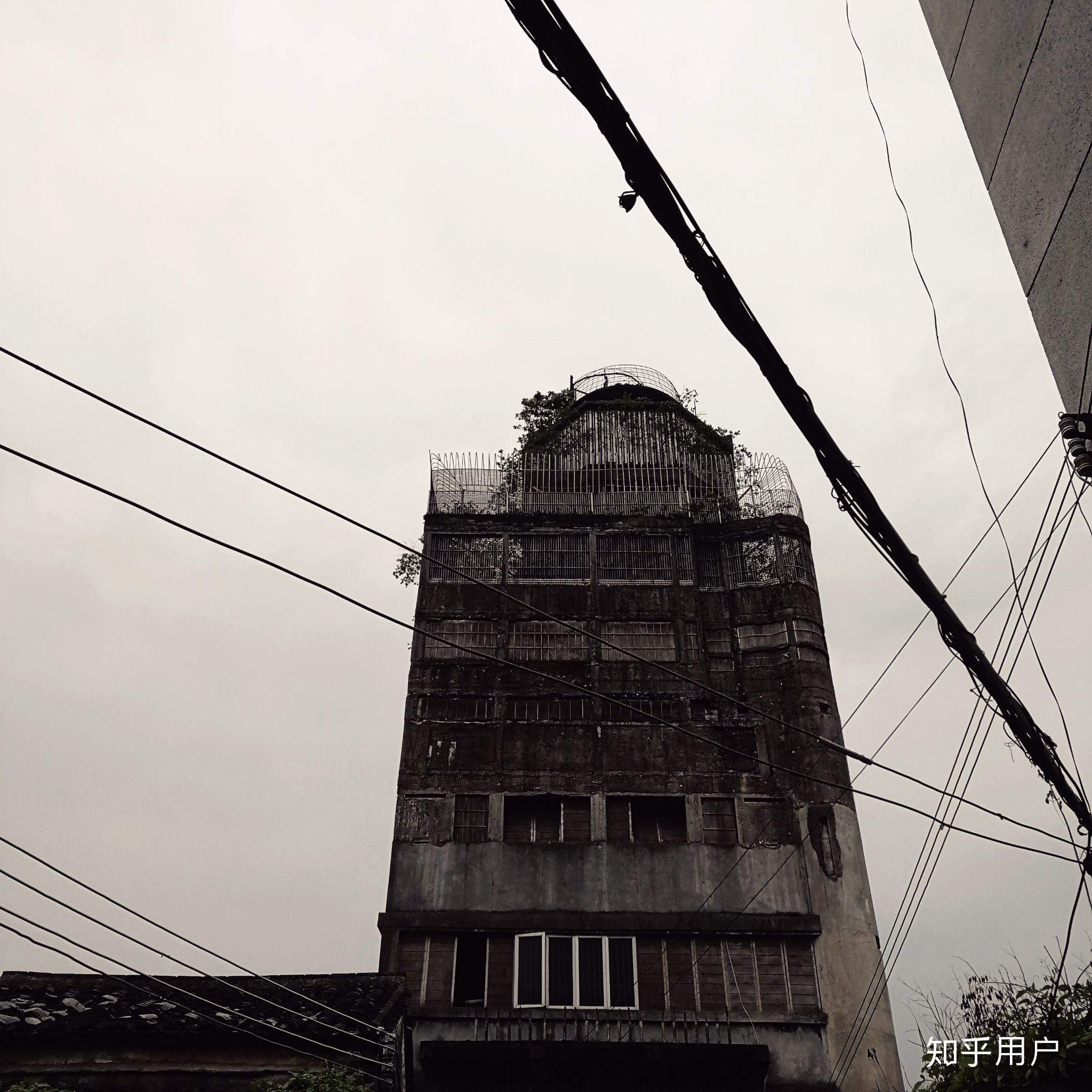 龙岗怪楼为什么建成?有猜想吗? - 知乎