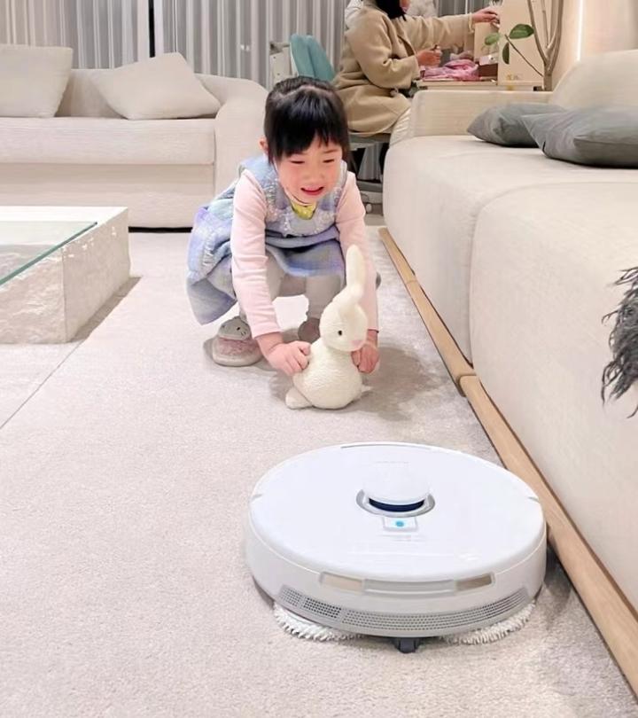 2024年扫地机器人推荐,哪款扫地机器人性价比高?哪个扫地机器人品牌好?石头/科沃斯/追觅/云鲸/米家/美的怎么选? - 知乎