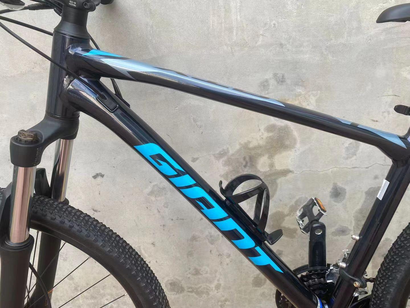 捷安特atx810老款的是不是只有一个水壶架? - 知乎