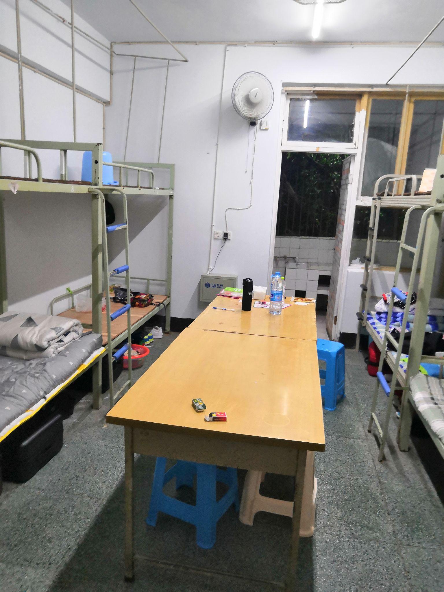 宜宾学院的宿舍条件如何?校区内有哪些生活设施? - 知乎