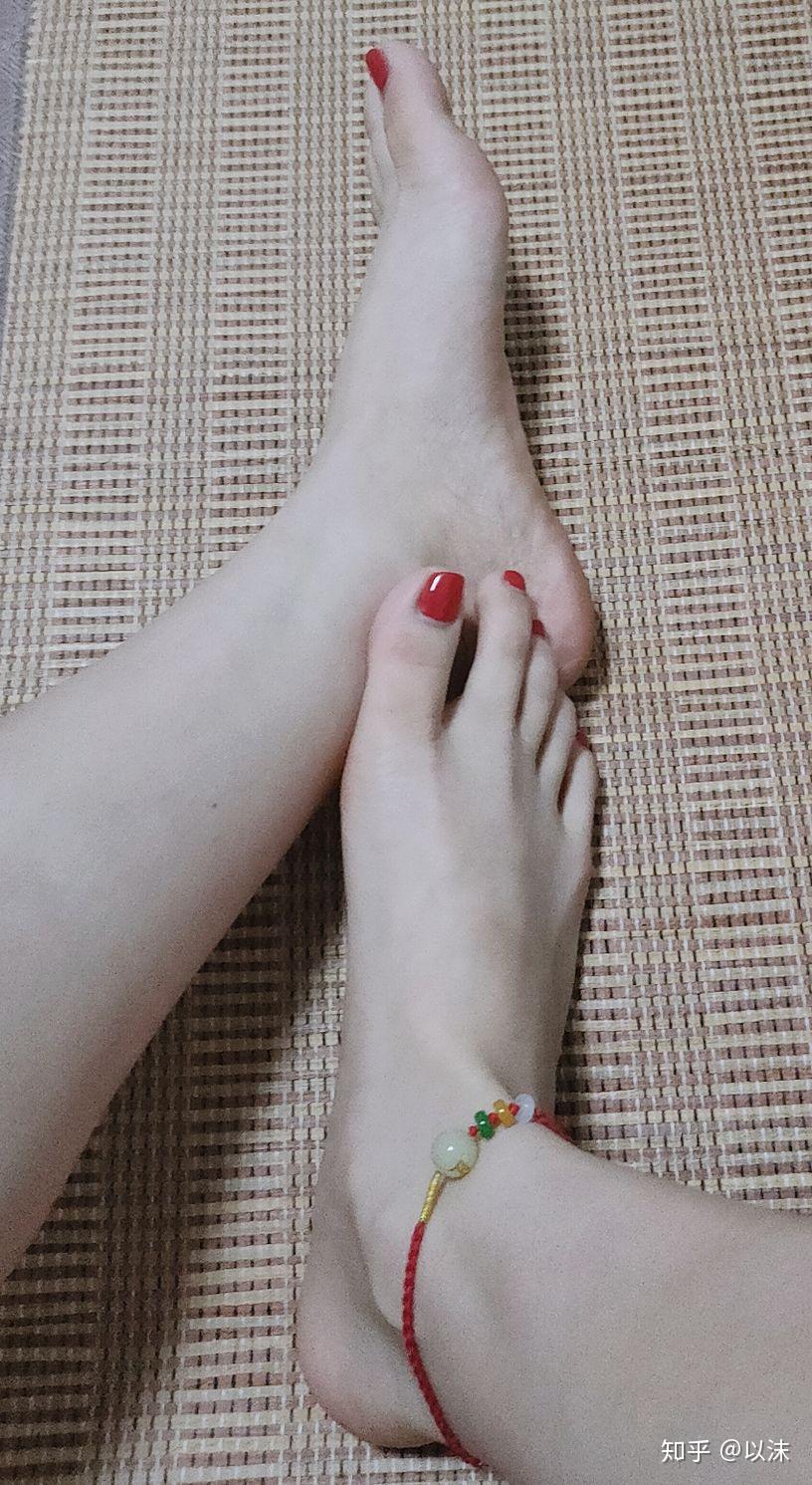 女生脚大也会很好看吧? - 知乎