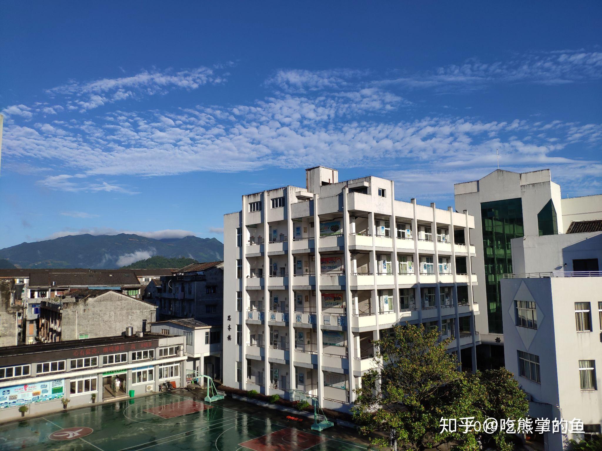 在苍南县灵溪中学就读是一番什么样的感受