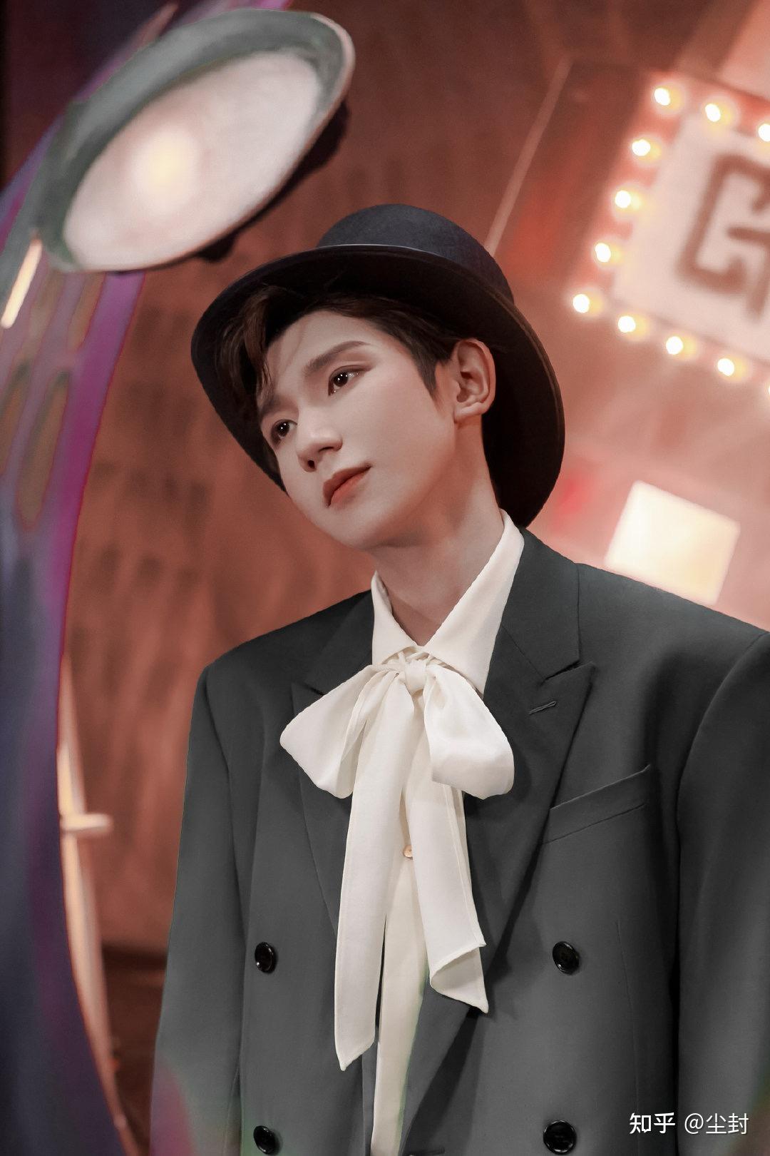 能不能用王源的神图砸死我? - 知乎