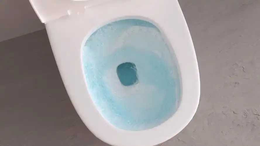 网传马桶因科氏力在南半球冲水方向相反，这是真的吗？其他旋转物体也会受到影响吗？