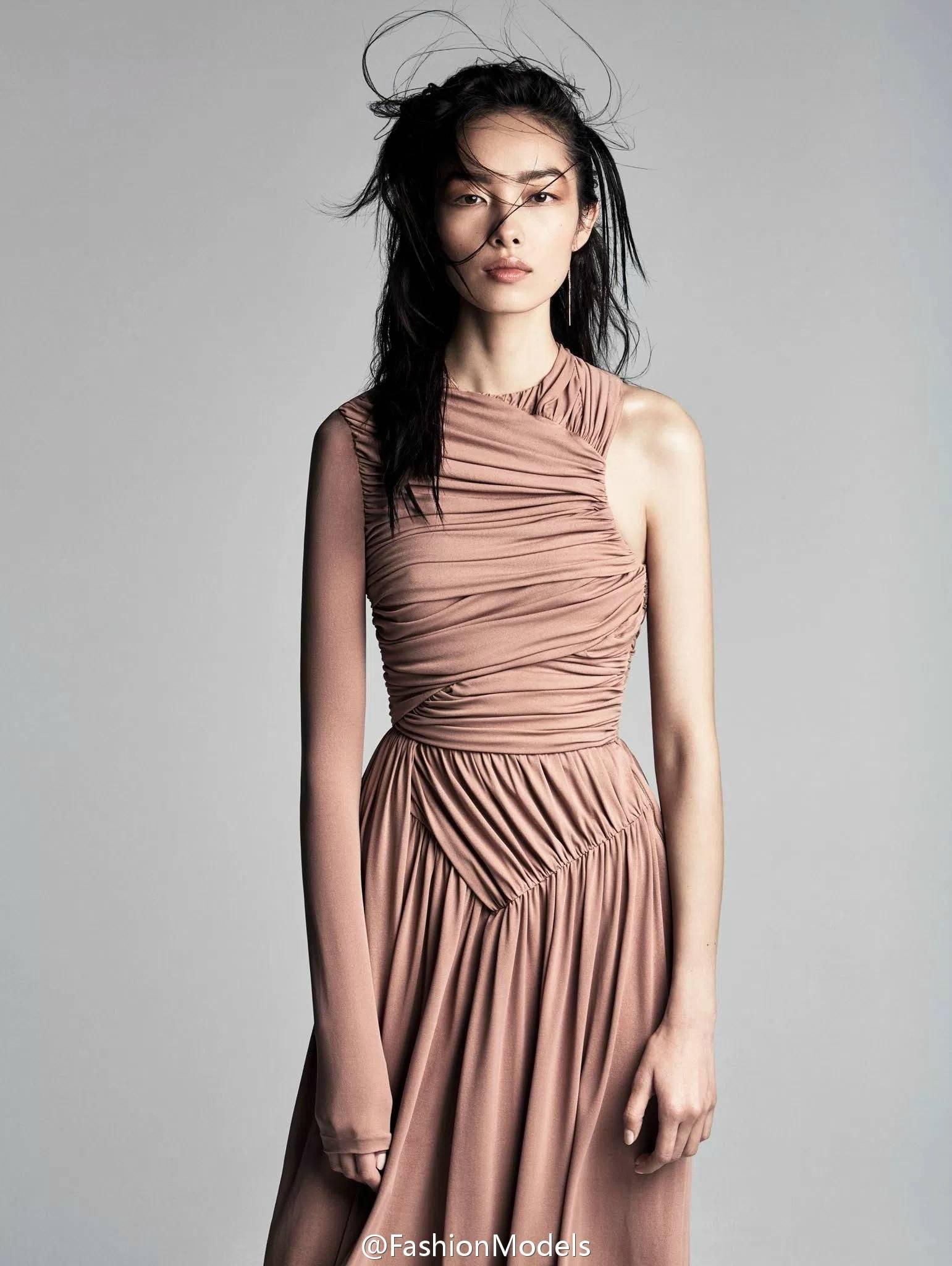 如何评价超模孙菲菲