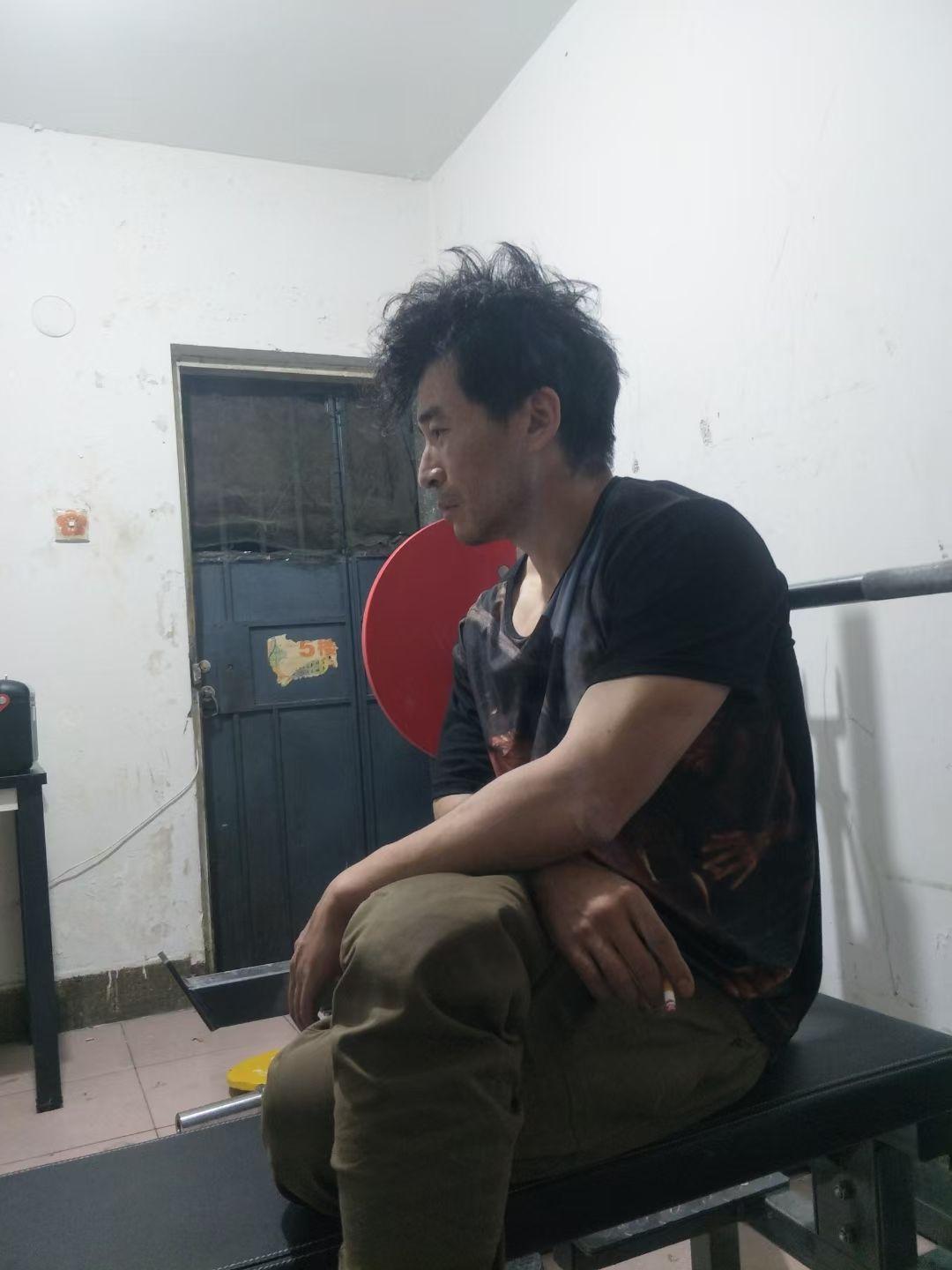 有没有哪位大哥大姐了解曹神曹神力量举的曹神