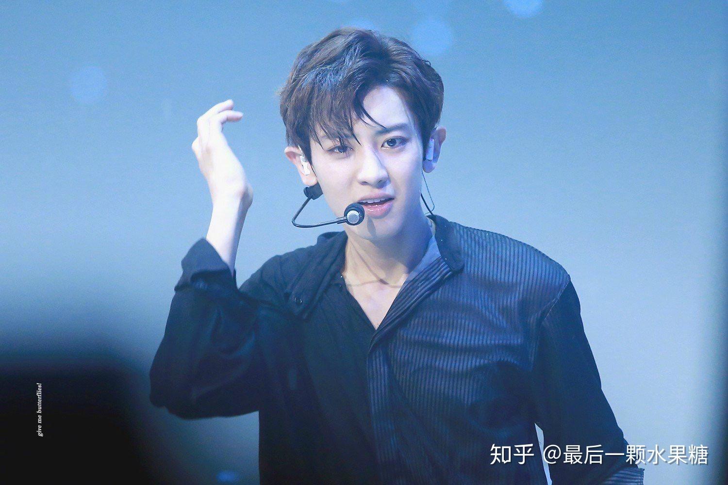 请问有这个时期朴灿烈的壁纸吗