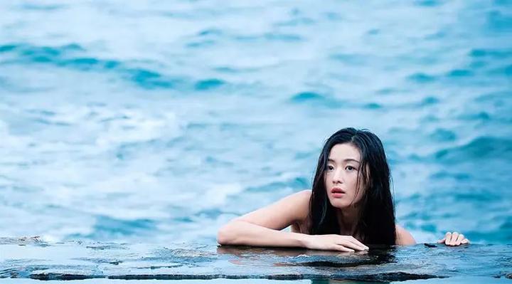 你被全智贤的人鱼造型惊艳,那你应该没看过钟丽缇的《人鱼传说》