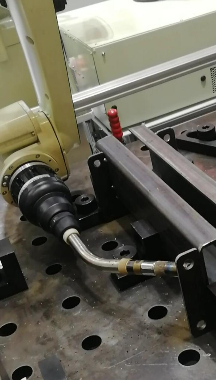 机器人立焊演示