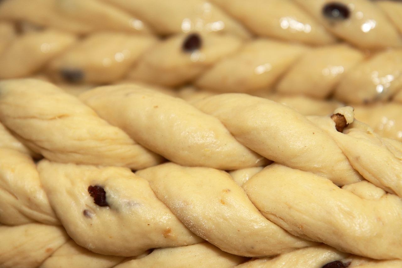 5. 醒面面团翻动