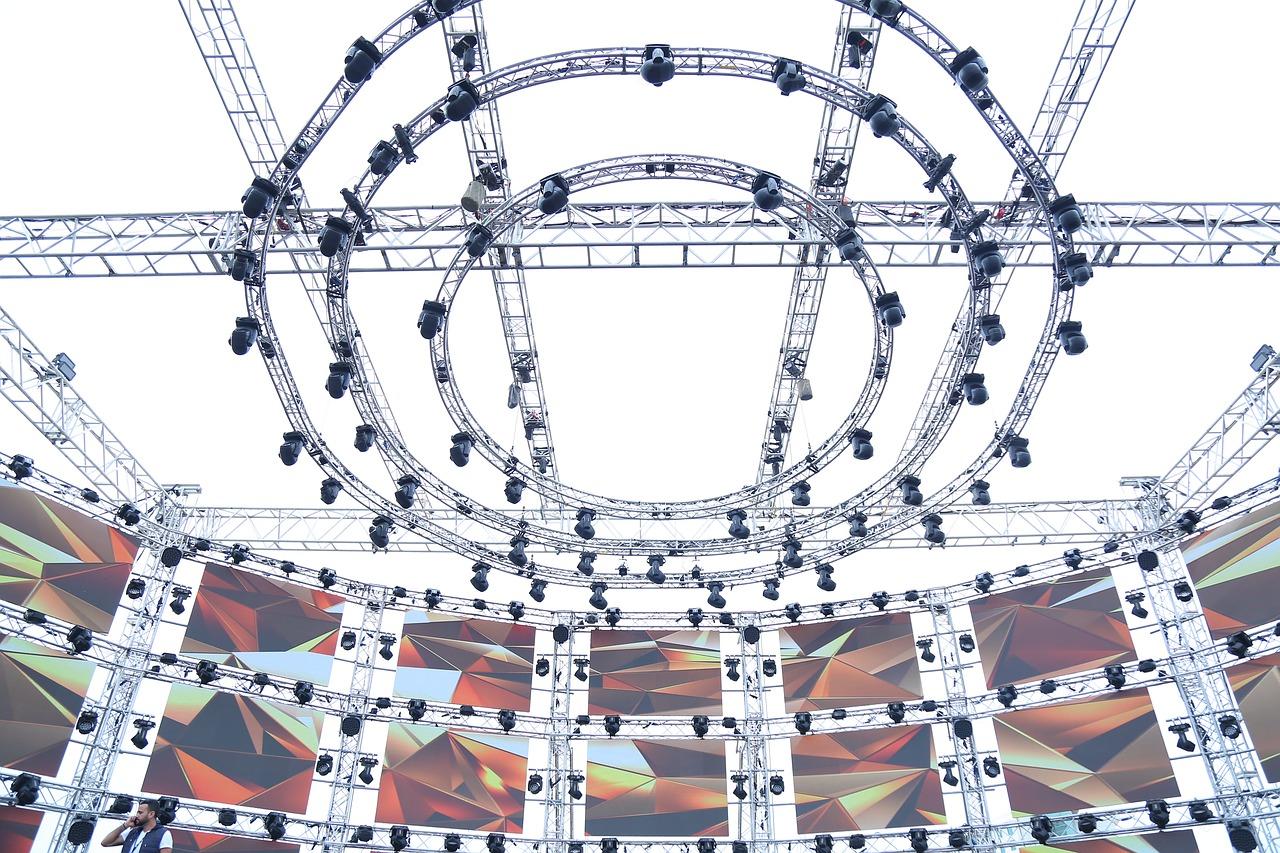 led大屏幕如何分辨