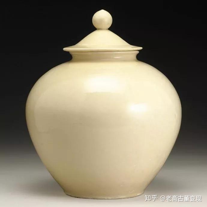邢州窯　唐時代白磁獅柄大執壺　水注　陶芸　骨董品　匿名配送‼️ 邢州窯 唐時代白磁獅柄大執壺 水注 陶芸 骨董品