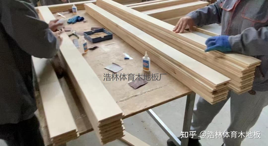 体育木地板为什么会出现划痕? - 知乎