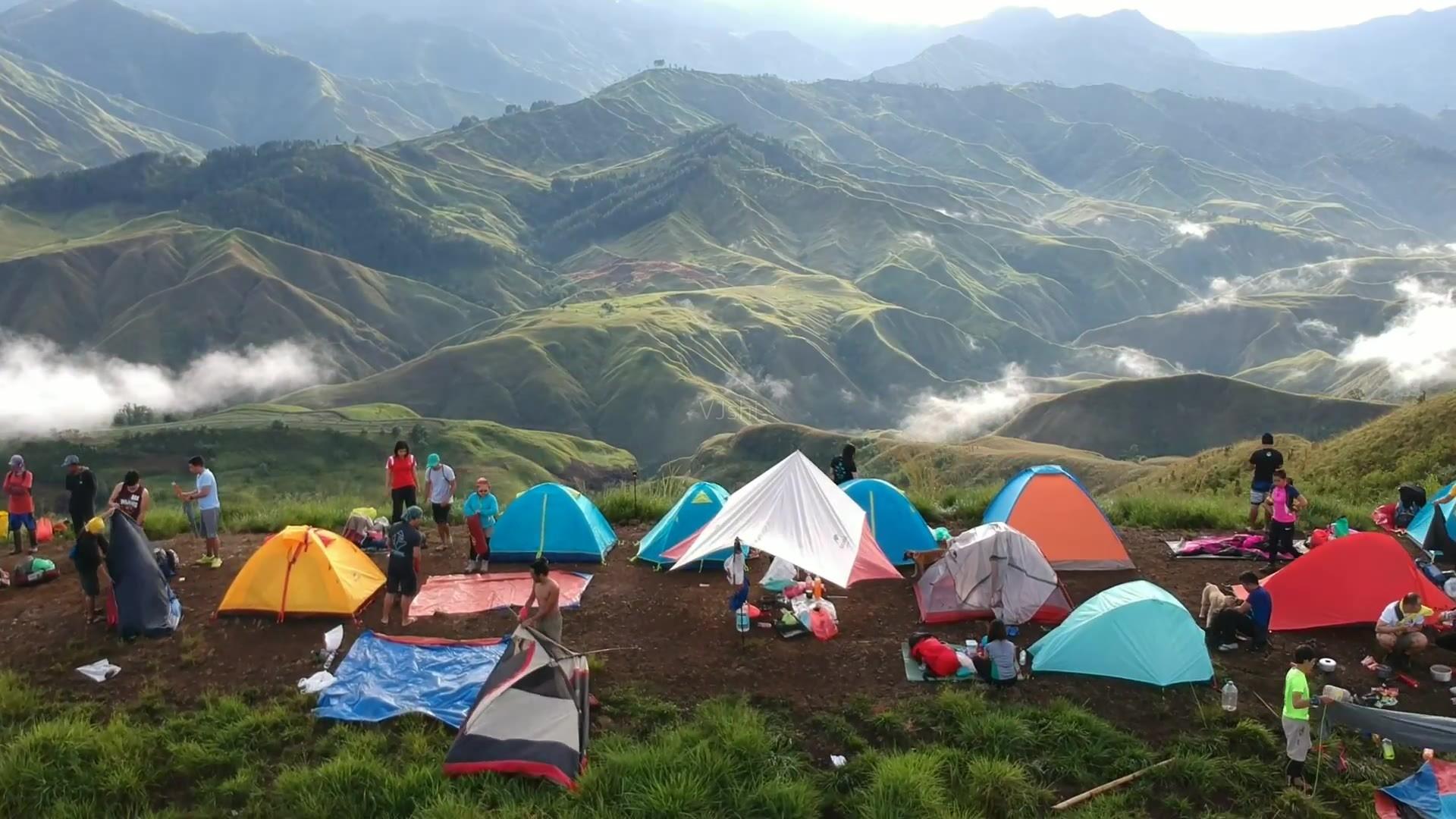 去山顶露营需要准备什么
