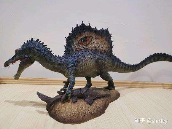 背上有一个扇子的恐龙叫什么名字? - 知乎