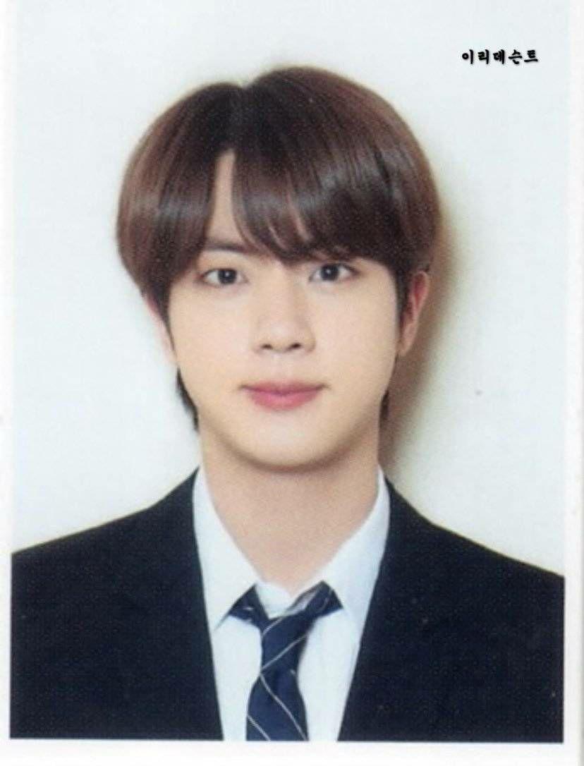 有没有防弹少年团证件照啊啊啊,最好是郑号锡的? - 知乎