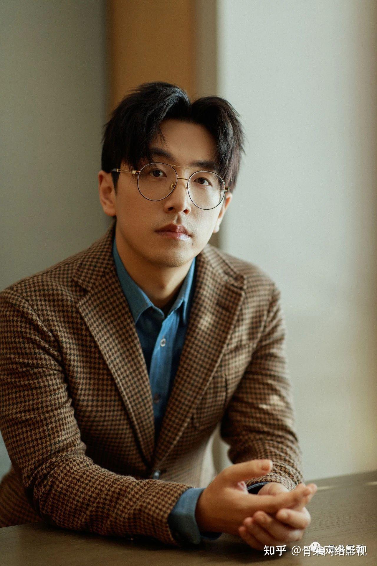 如何评价罗宏明(白客)? - 知乎