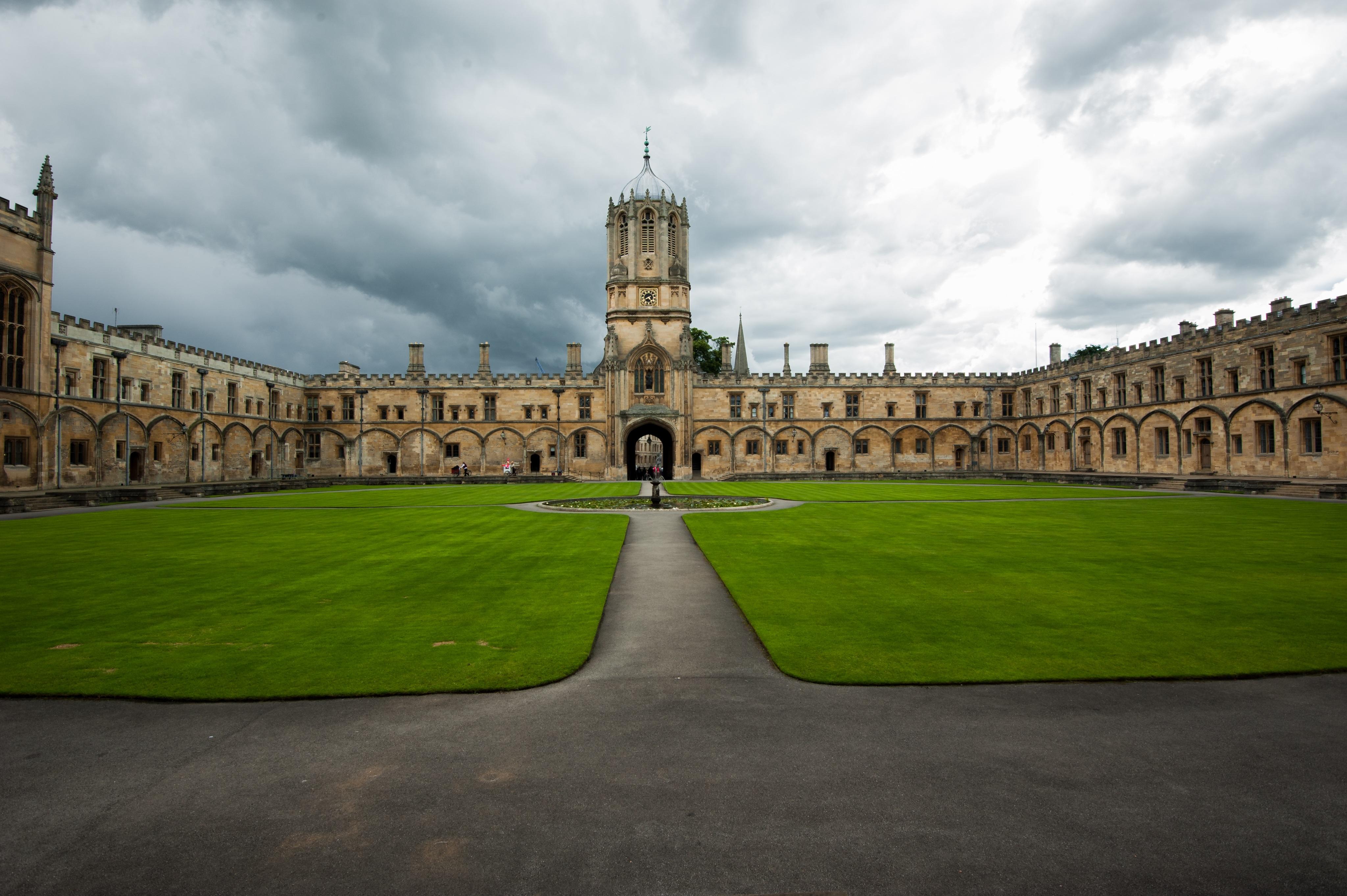 英国布里斯托大学本校预科最新开学计划