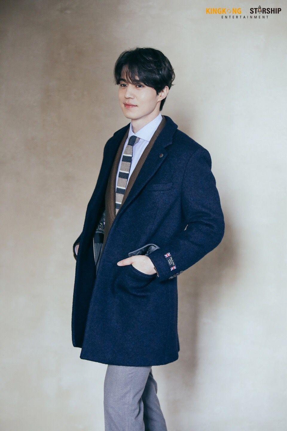 大嘎有没有李栋旭的美图呀?我想空手套点图可以嘛? - 知乎