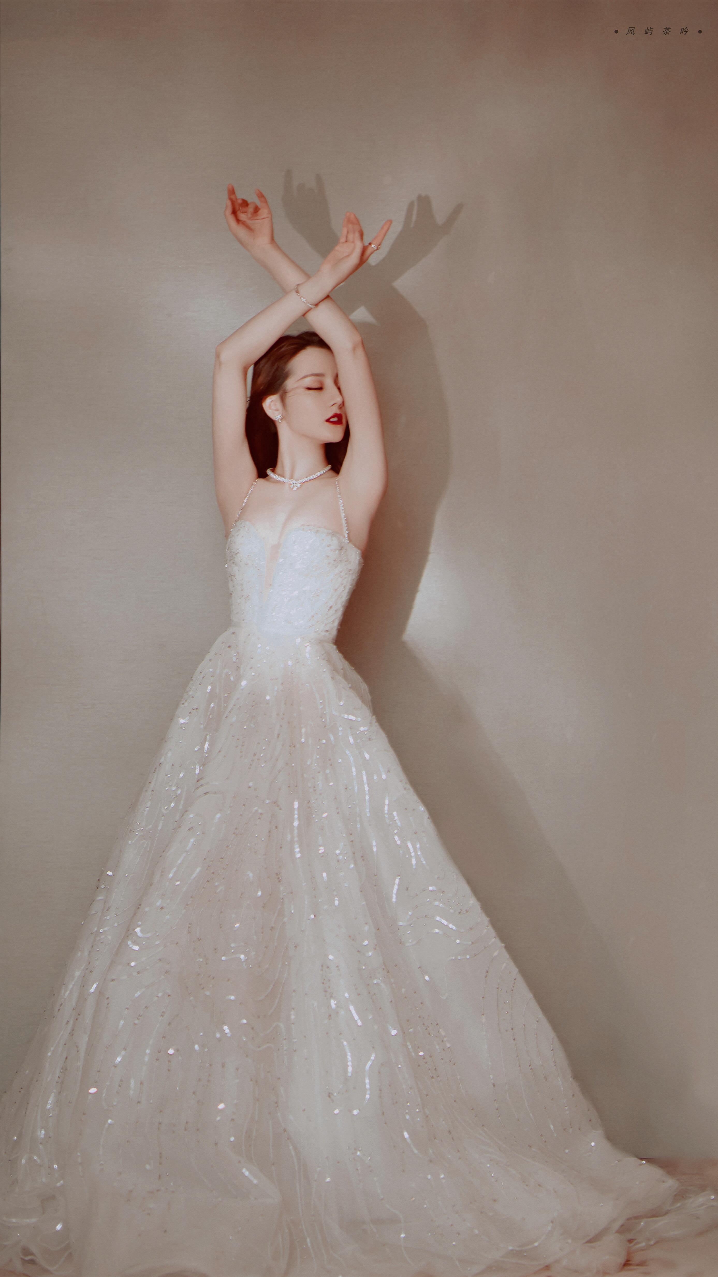 有哪些长发飘飘却帅到炸裂的女明星? - 知乎