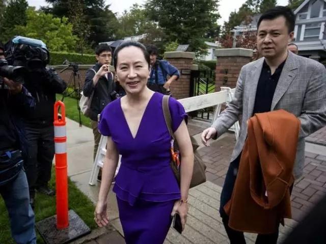 除了老公之外还有个人陪伴左右,孟晚舟案再开庭,令任正非感动 - 知乎