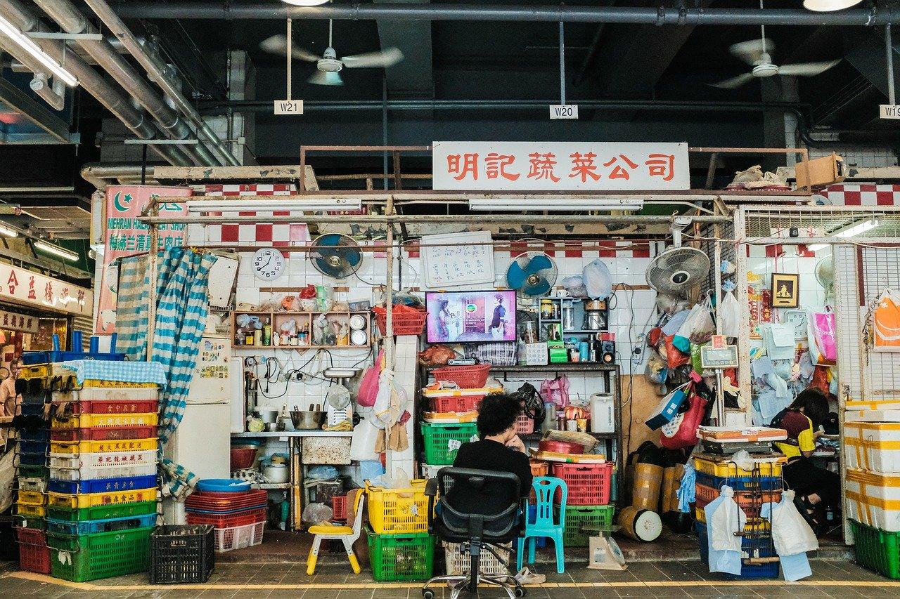 2. 官方公告平台