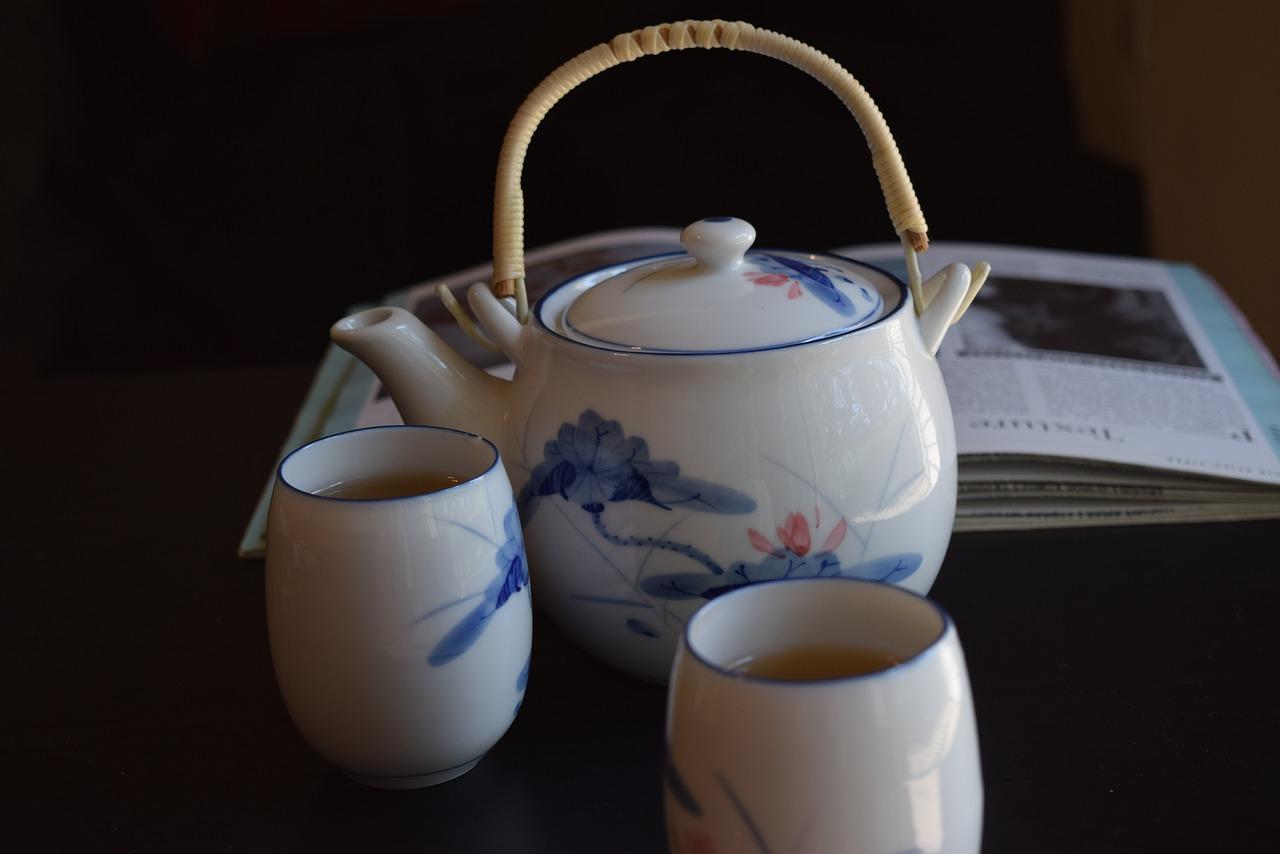 3. 玻璃杯观色美