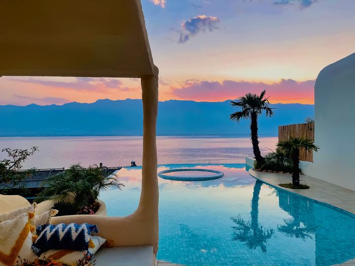 暑期度假好去处云南大理一线海景悬崖酒店感受风花雪月