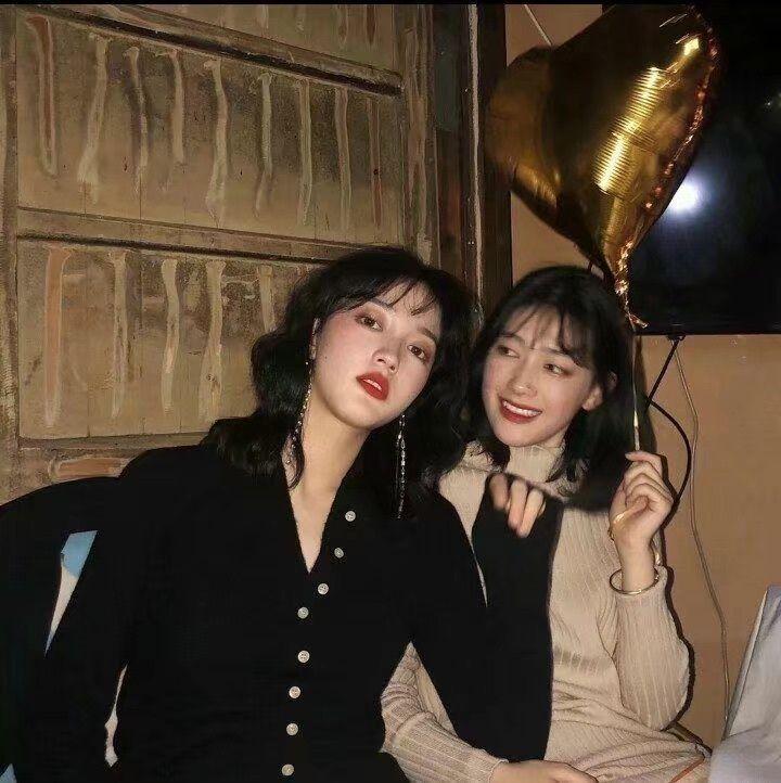 有哪些闪闪亮亮少女又酷飒的女生头像闺蜜头像