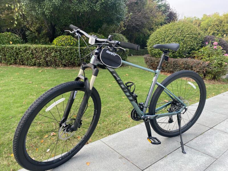 捷安特xtc800和喜德盛传奇500plus选哪个好一点?女生骑?谢谢了? - 知