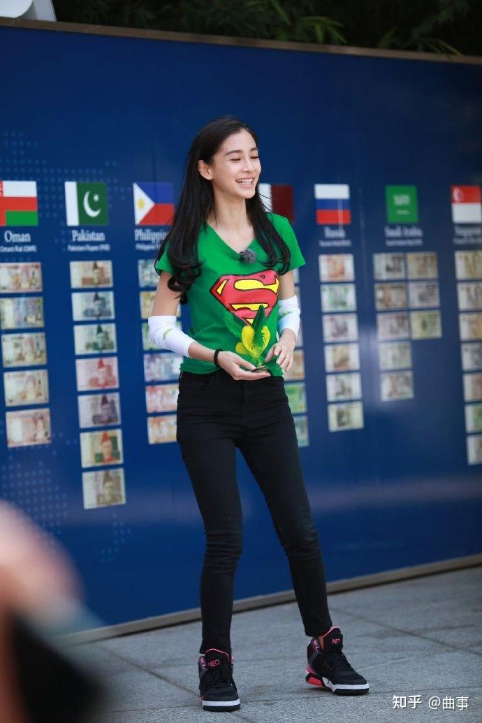 杨颖穿瑜伽裤出门是什么体验?