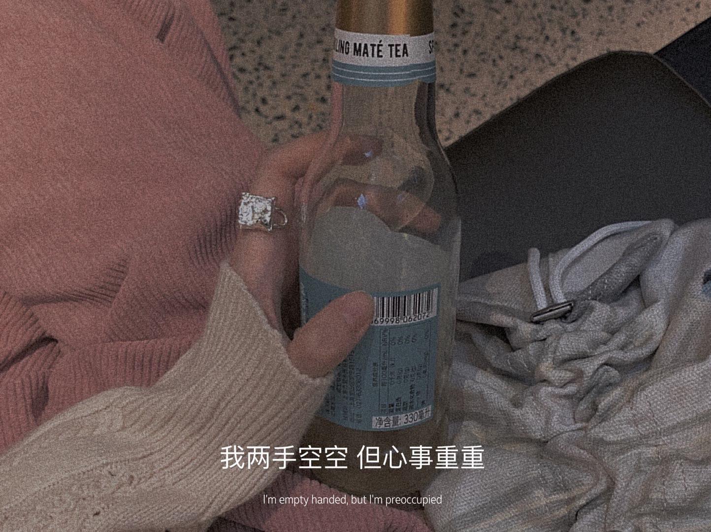 有什么配图的高级感朋友圈文案吗字数精炼不要太矫情