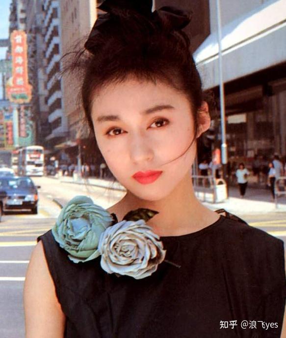 让叶子楣都甘拜下风的行为艺术家-青山知可子 - 知乎