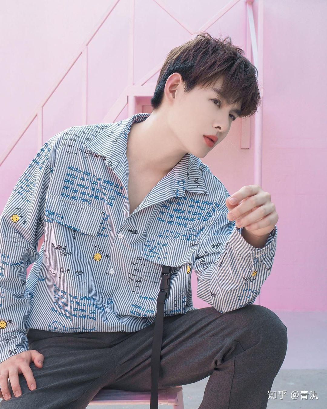 能不能向我详细地安利一下泰国演员黄明明