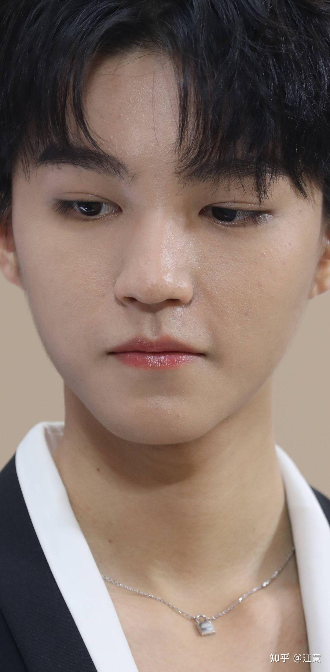 王俊凯有没有什么出圈神图? - 知乎