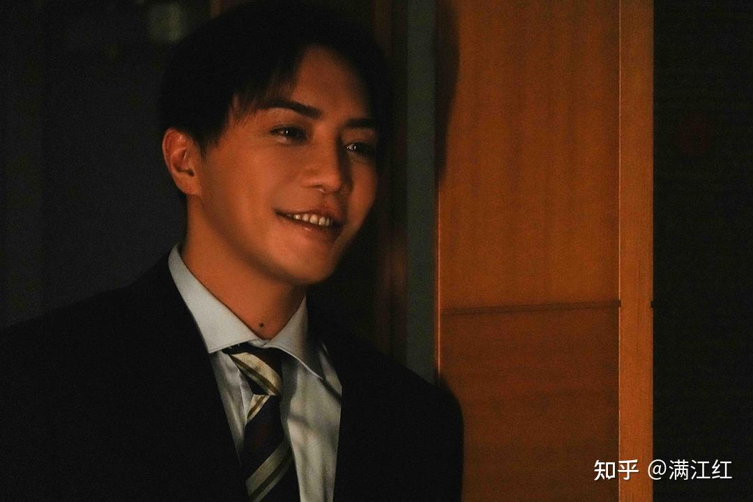 成宫宽贵时隔八年复出回归演员首演杀人鬼,《爱得要死》制作人称成宫的硬度是剧本意图最重要的东西 - 知乎