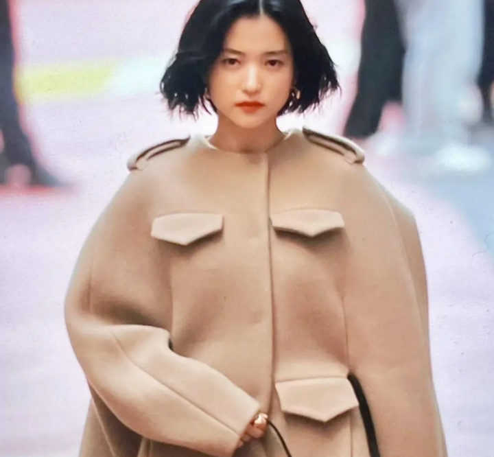 金泰梨回归短发,与李炳宪时隔5年再同框,发表达思念画面超感人 - 知乎