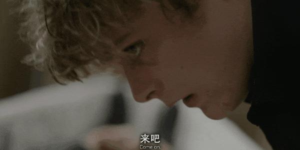 R级爆款《复活她》尺度口碑双爆,年度最大惊喜