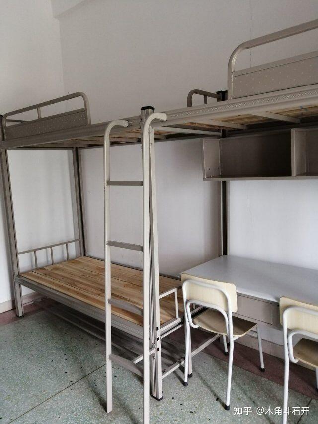 邹城孟子湖一中怎么样成绩在中上游建不建议去