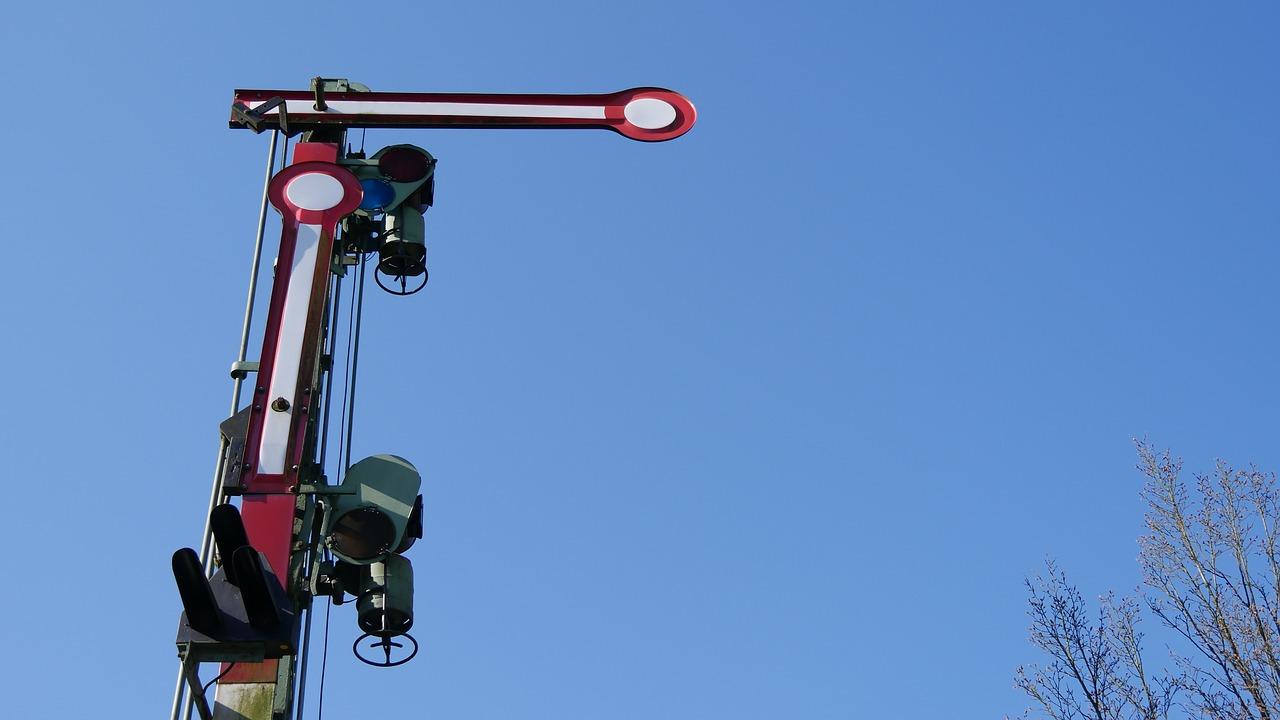 信号线用什么线表示什么