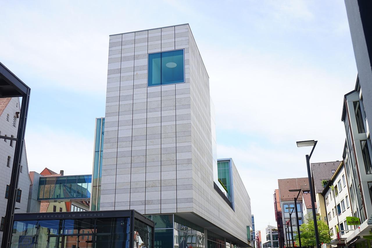 2. 精装豪宅典范