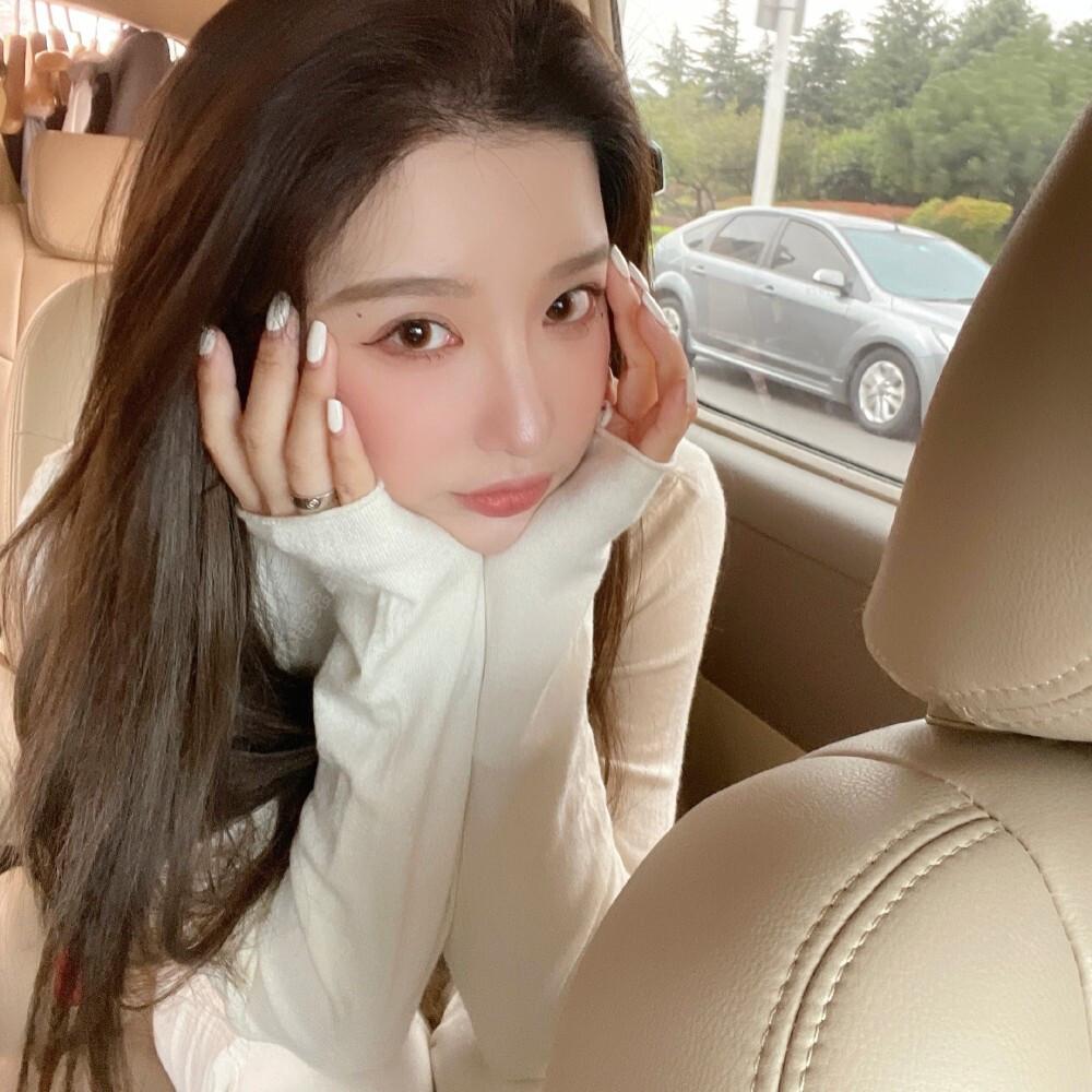 有那种可爱又不做作的小众女生头像吗? - 知乎